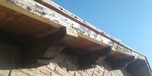 Ristrutturazione cornici del tetto in legno Padova